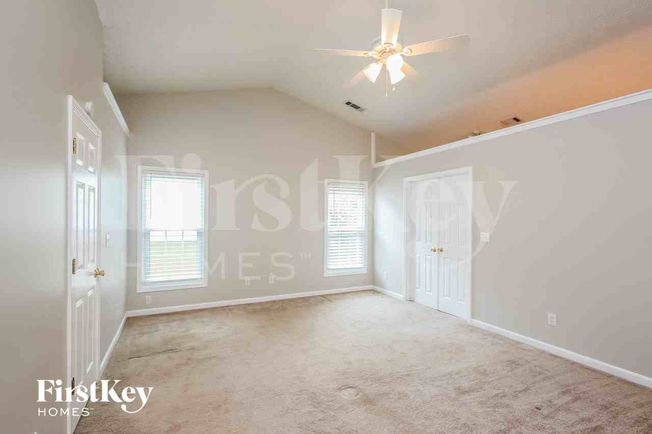 1893 Brittlebank Ln - Photo 7 of 15