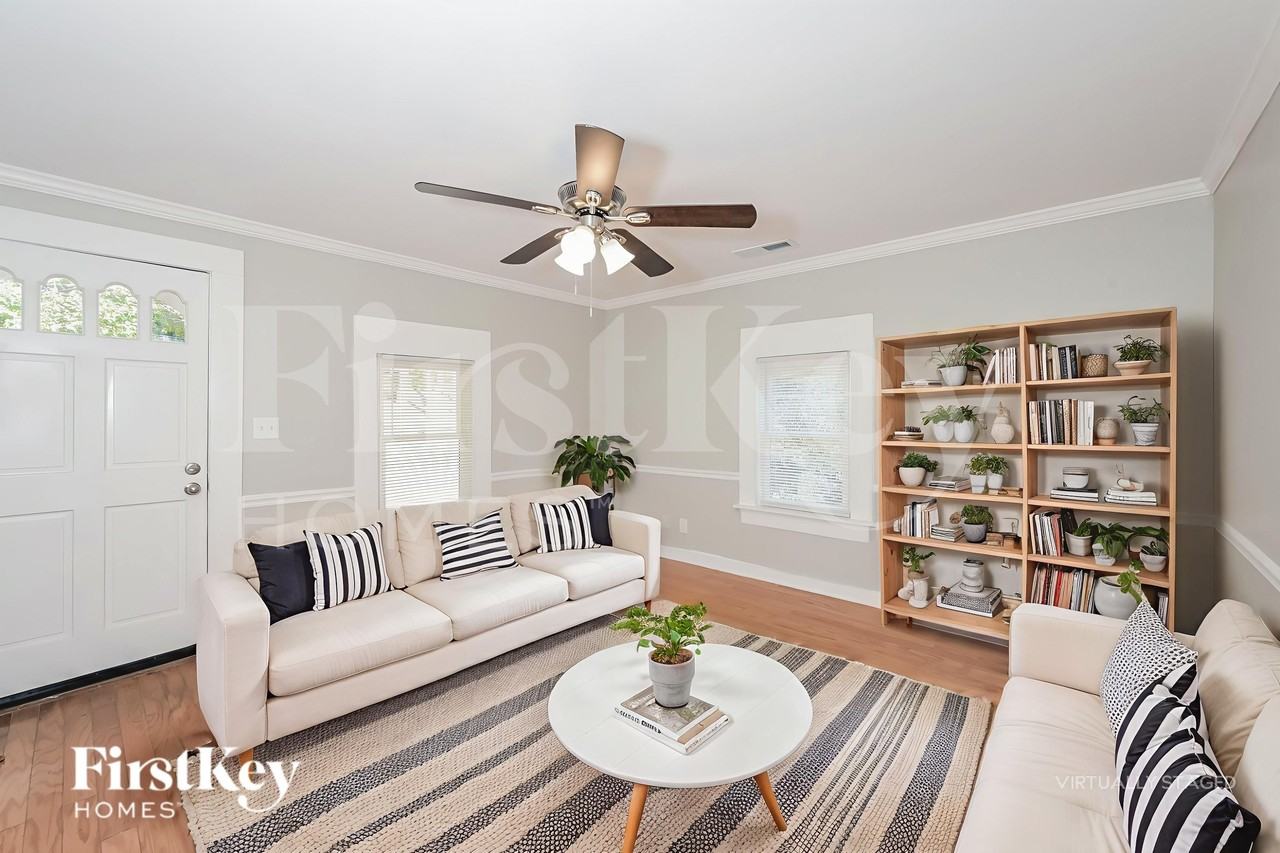 5217 Central Dr - Photo 5 of 20