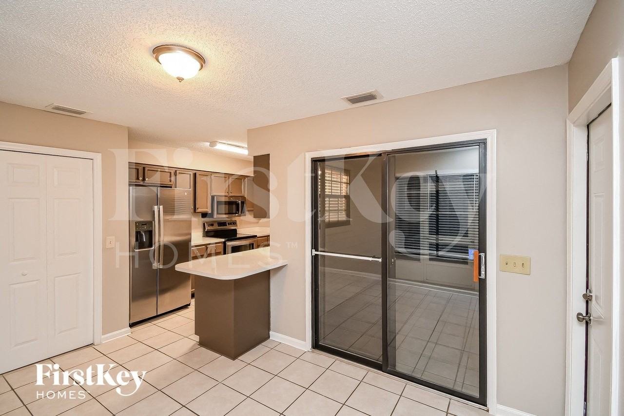 3093 Marrano Dr - Photo 5 of 15