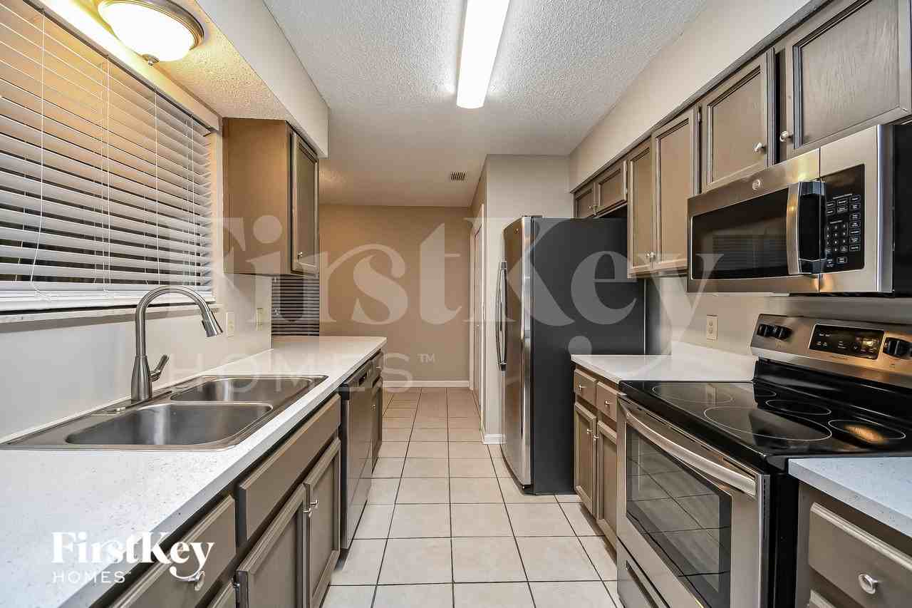 3093 Marrano Dr - Photo 6 of 15