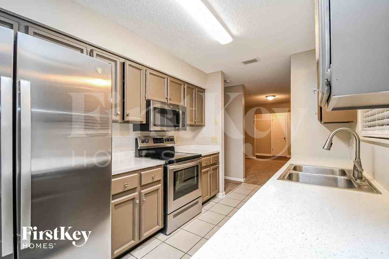 3093 Marrano Dr - Photo 7 of 15