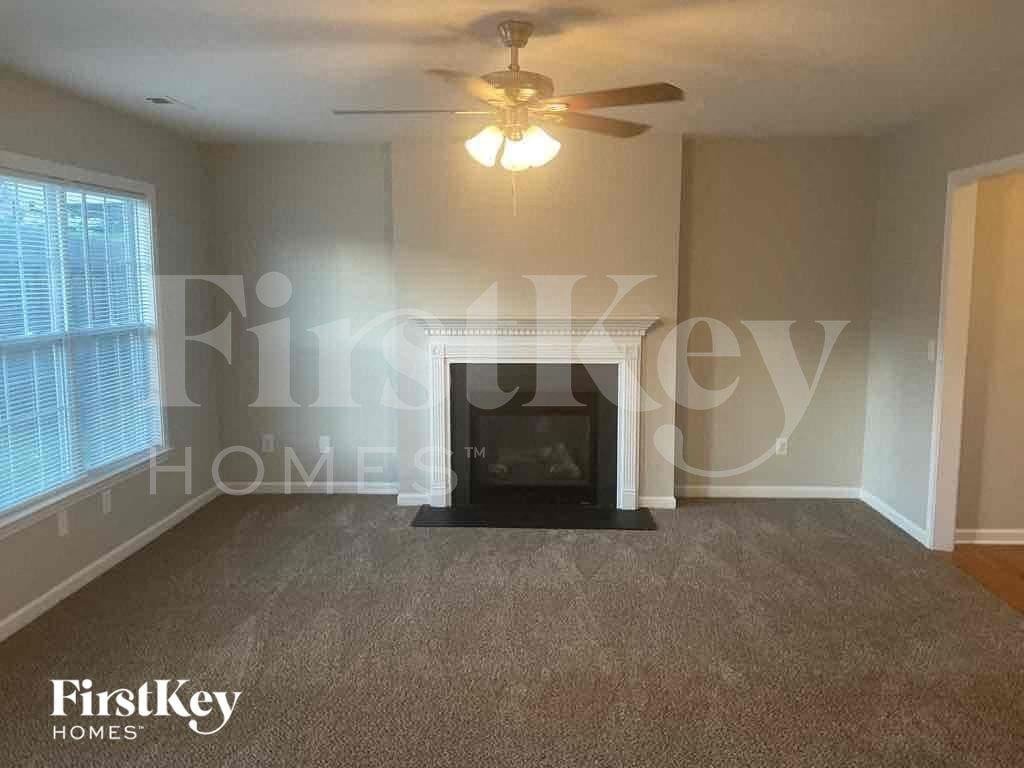 1104 Wesson Ct - Photo 4 of 13