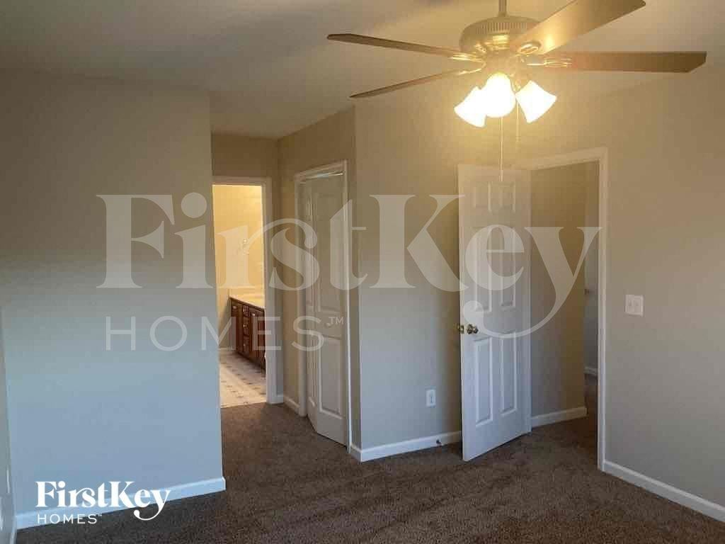 1104 Wesson Ct - Photo 6 of 13