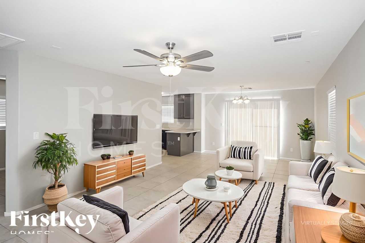 6235 Lone Cypress Ct - Photo 3 of 18