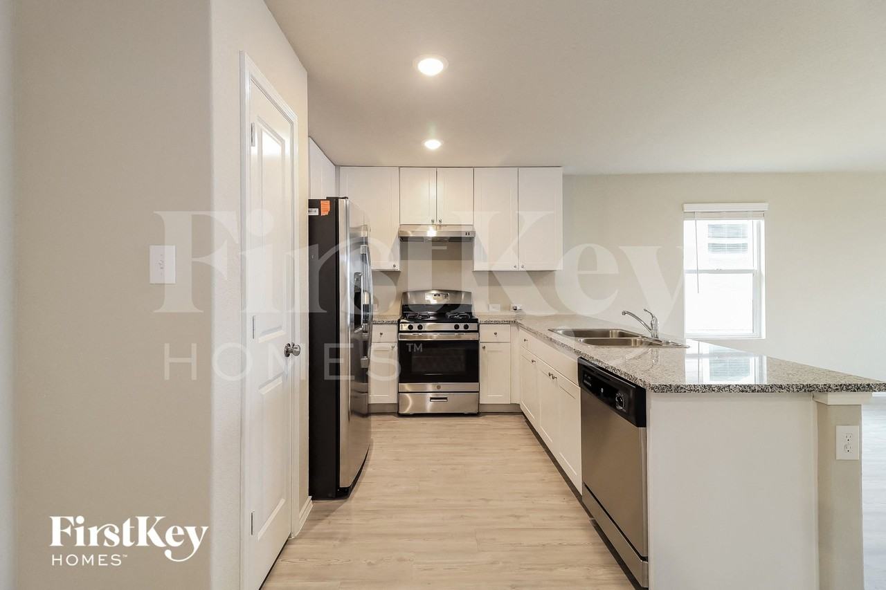 13124 Thyme Way - Photo 7 of 15