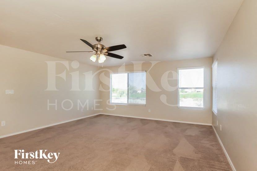 850 S 223rd Ln - Photo 5 of 16