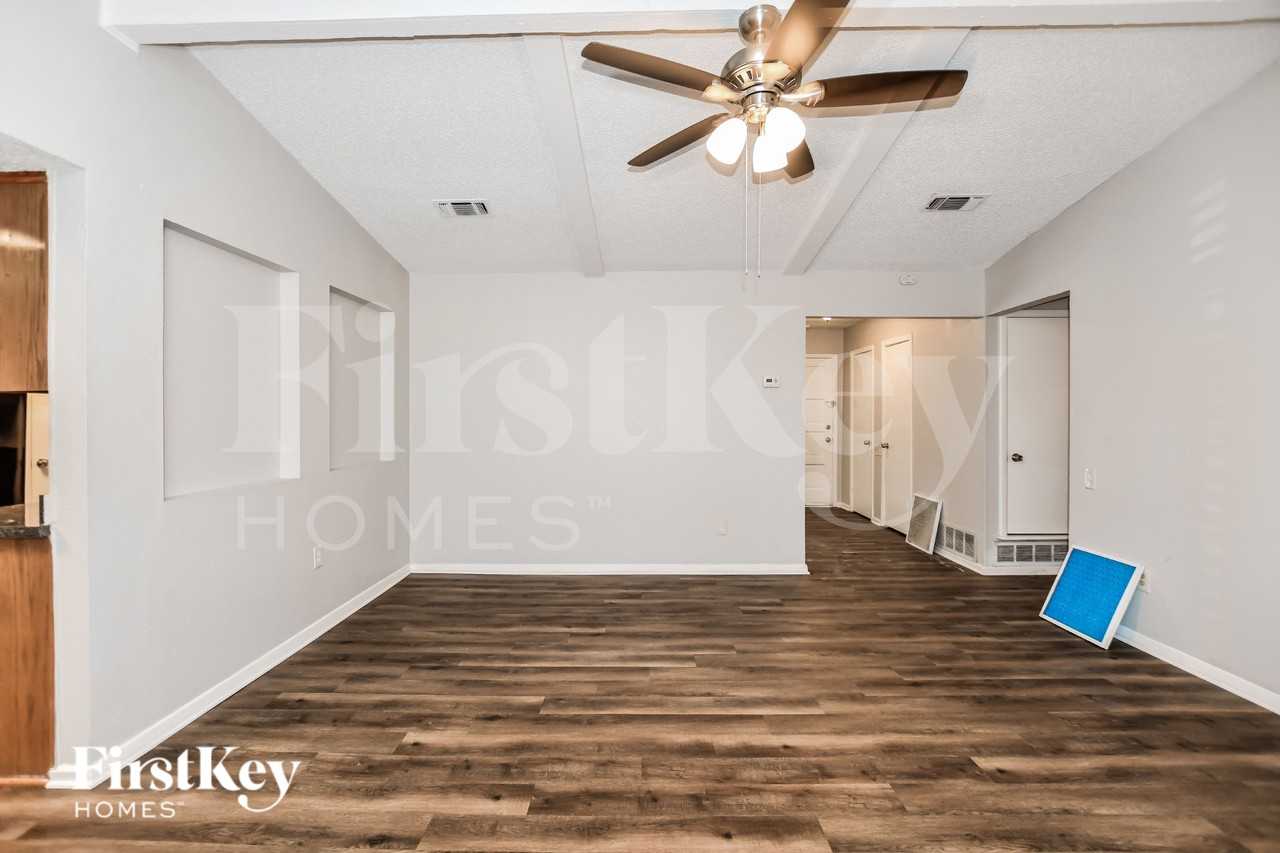 903 Cypress Ct - Photo 6 of 18