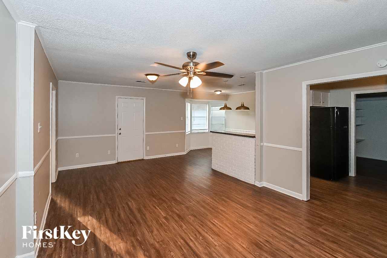 8332 Cedarbrush Dr - Photo 3 of 15