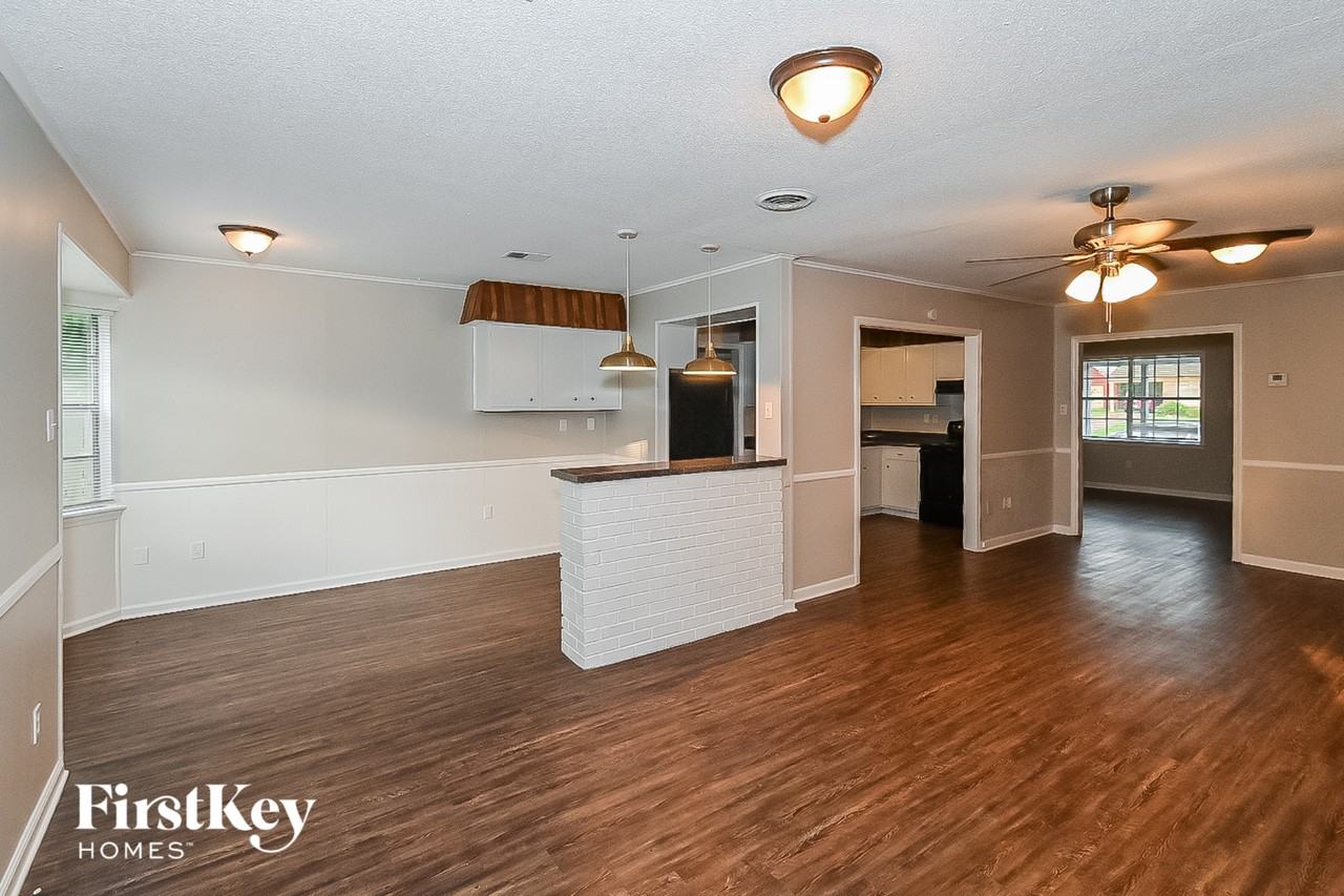 8332 Cedarbrush Dr - Photo 5 of 15