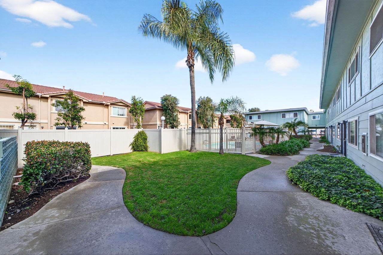 4231 Lowell St #2 - Photo 2 of 14