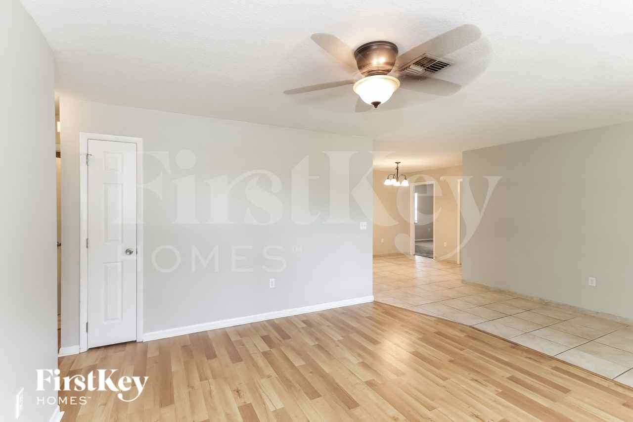 6217 Indian Ln - Photo 2 of 19