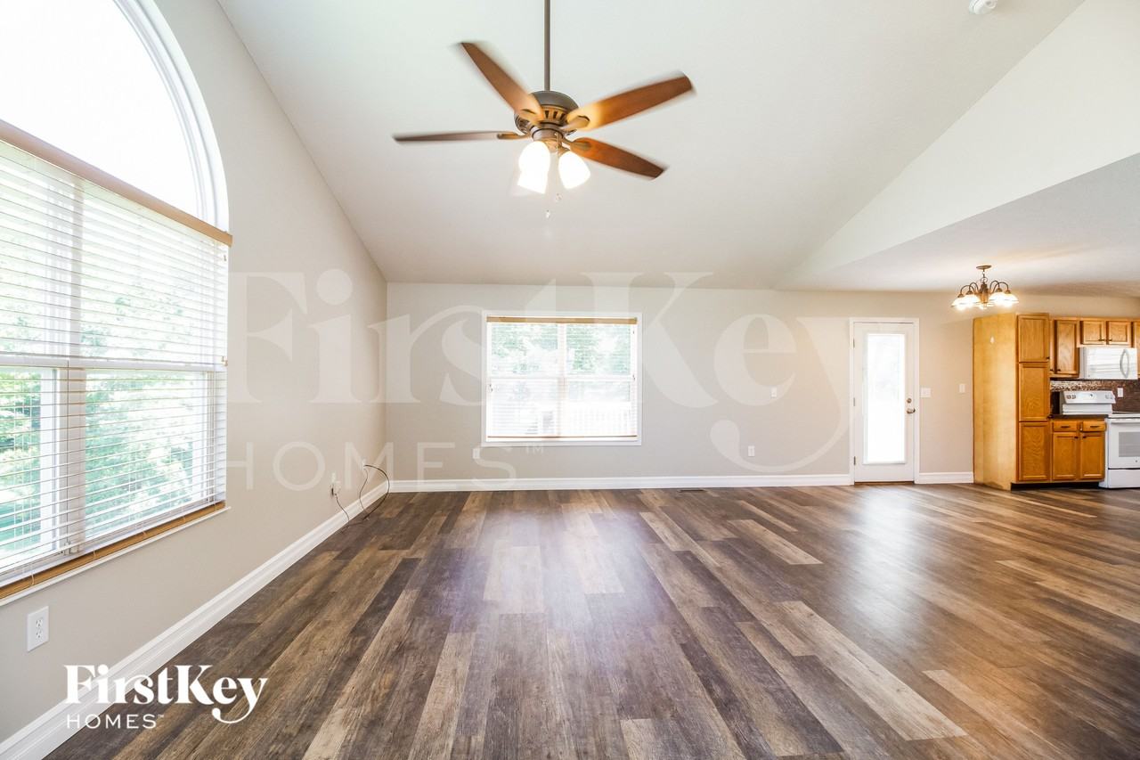 58 Huntington Ave - Photo 3 of 18