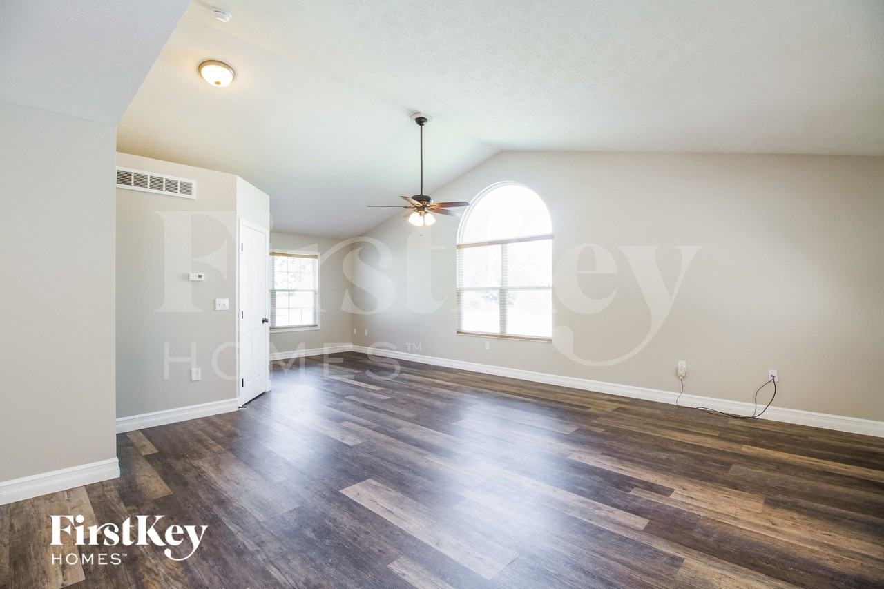 58 Huntington Ave - Photo 5 of 18