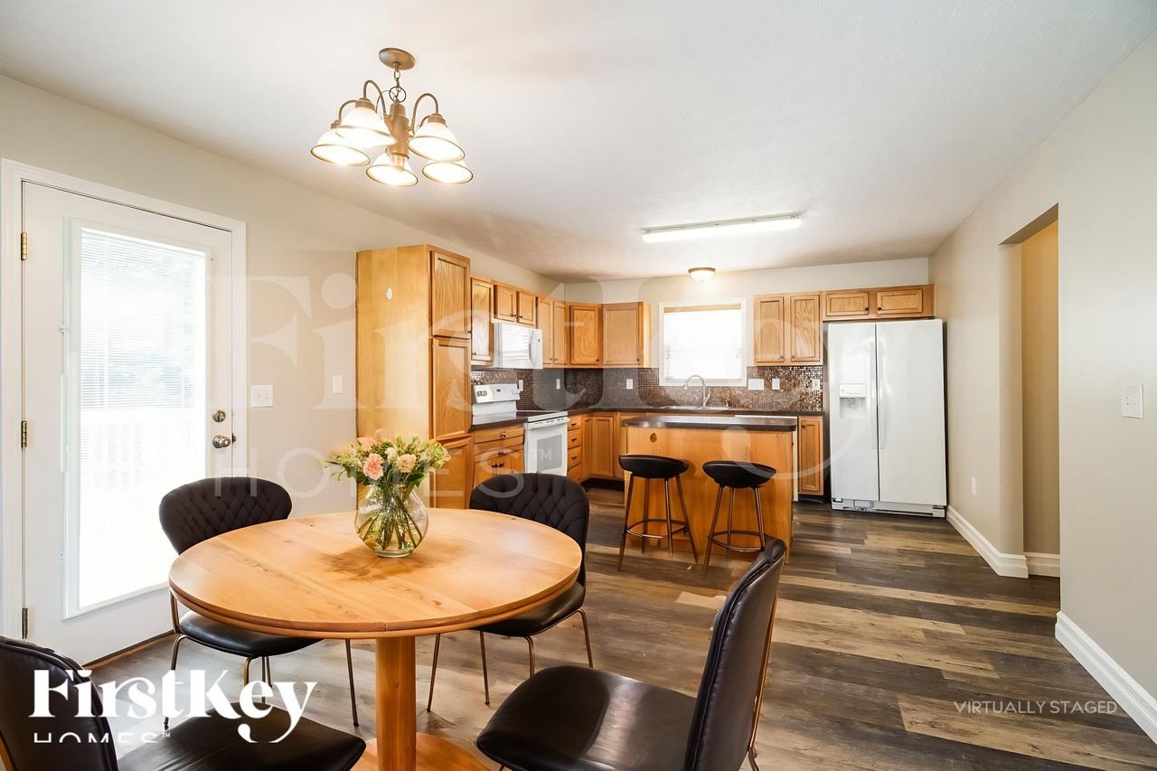 58 Huntington Ave - Photo 7 of 18