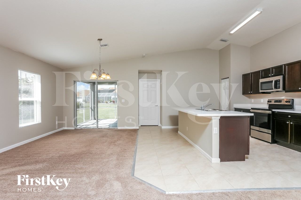 461 Sw Kestor Dr - Photo 5 of 18