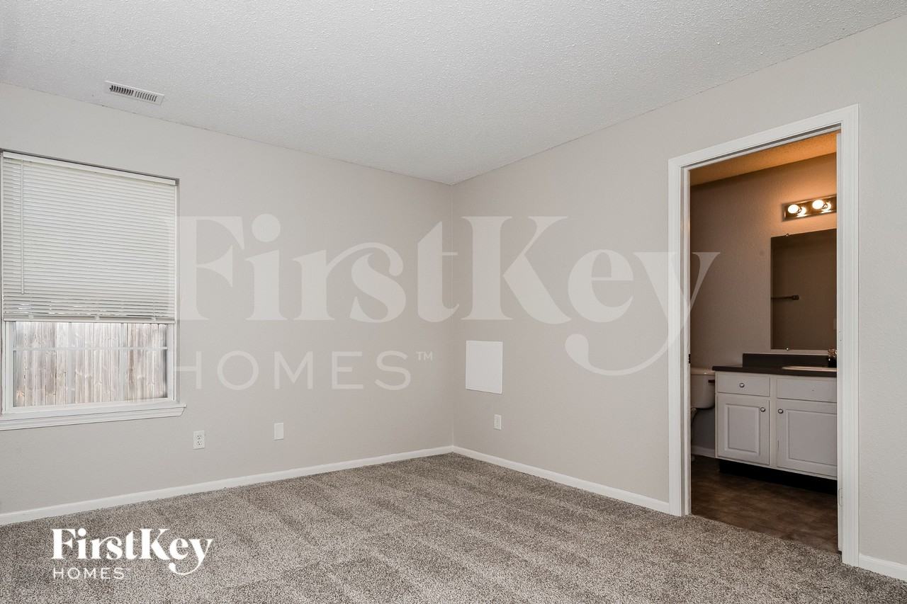 4511 Brookmeadow Dr - Photo 6 of 16