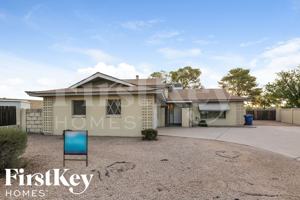 featured image of 4501 S Forest Ave