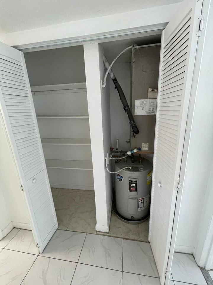 West Garden Villas - Photo 7 of 21