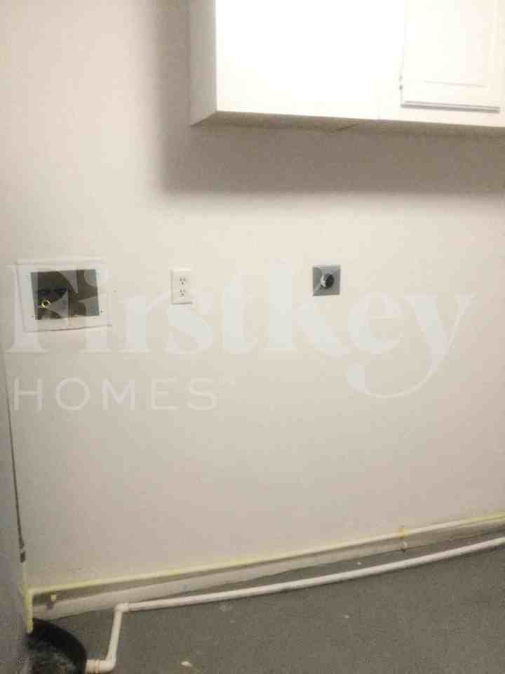 305 Ne Floresta Dr - Photo 7 of 31