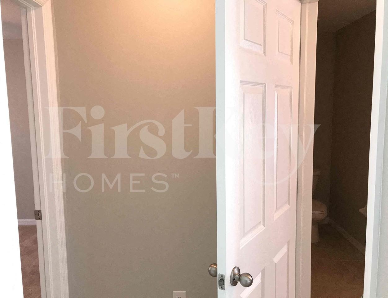 2512 Nw 24th Ter - Photo 7 of 29