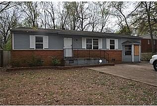 2437 Corning Ave - Photo 3 of 7