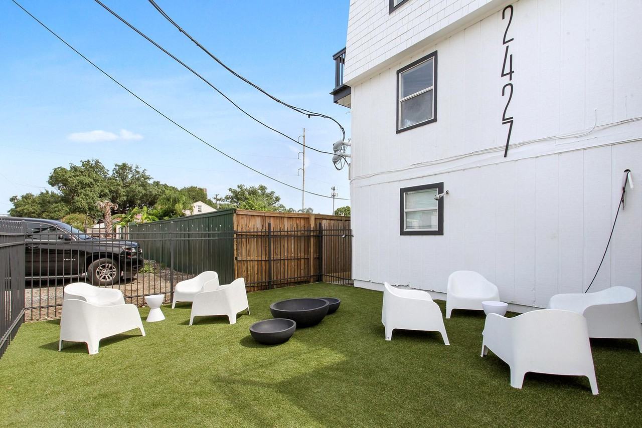 2427 Kerlerec St #8 - Photo 4 of 7