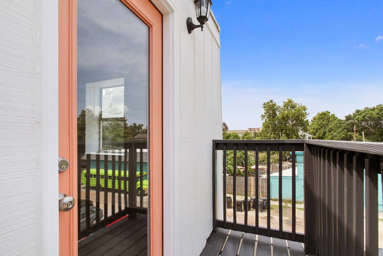 2427 Kerlerec St #8 - Photo 5 of 7