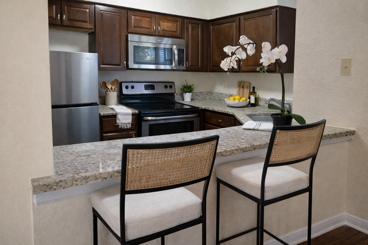 3020 Antique Oaks Cir #132 - Photo 7 of 18