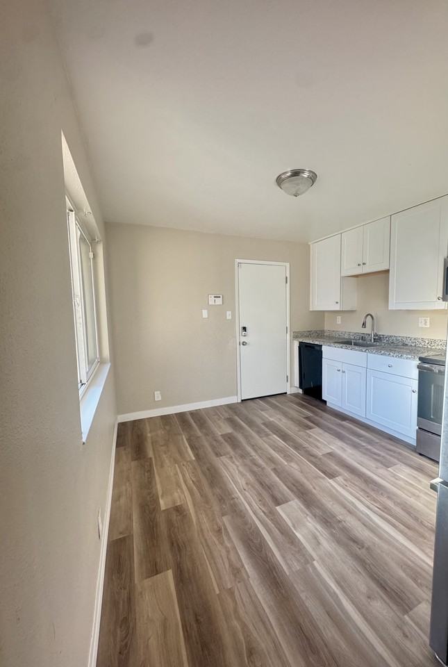 2221 Dogwood Way - Photo 5 of 15