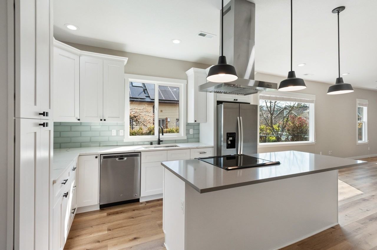 3230 S Ferdinand St - Photo 2 of 13