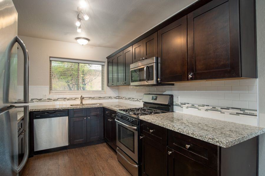 1333 E Thomas Rd #110 - Photo 4 of 27