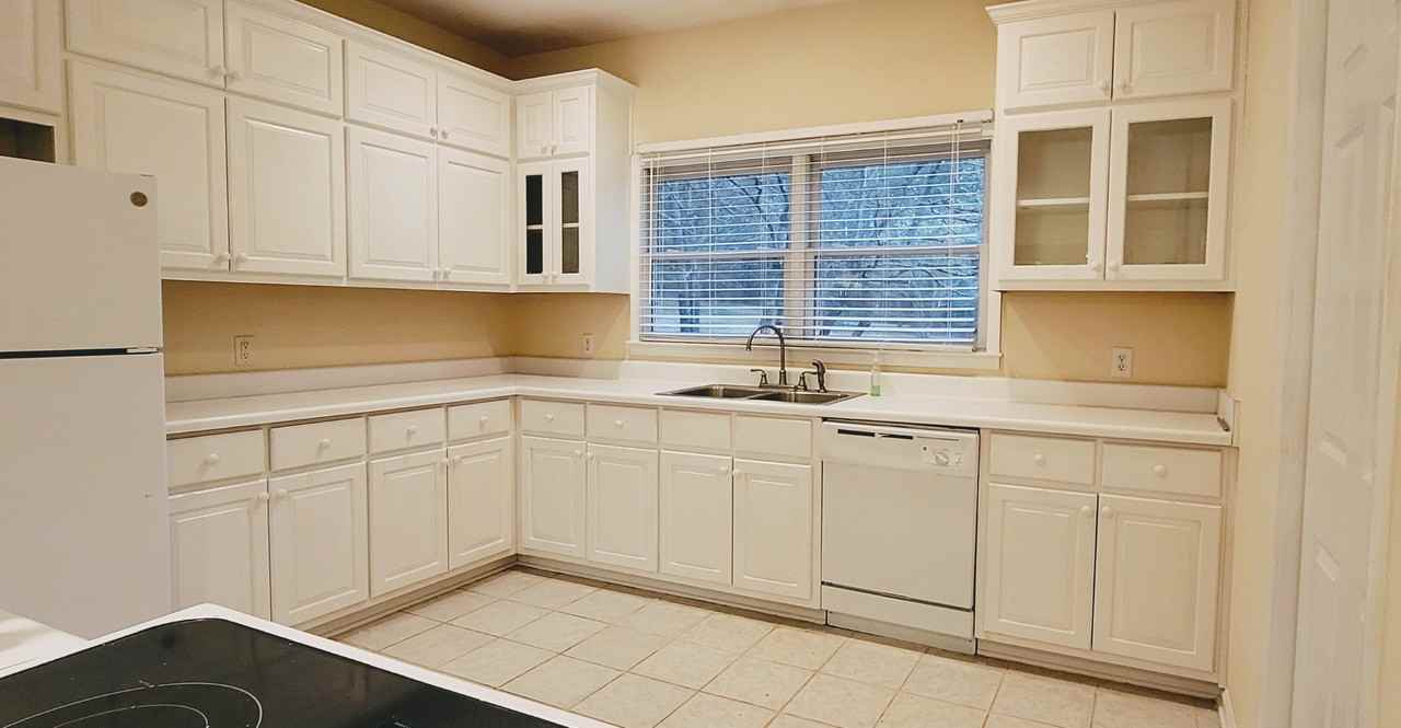 1731 Gaissert Rd - Photo 5 of 14