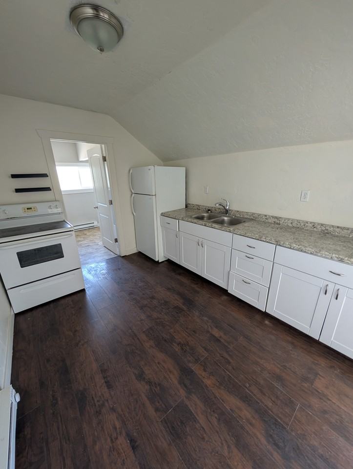 228 Wn, #4 - Photo 7 of 10