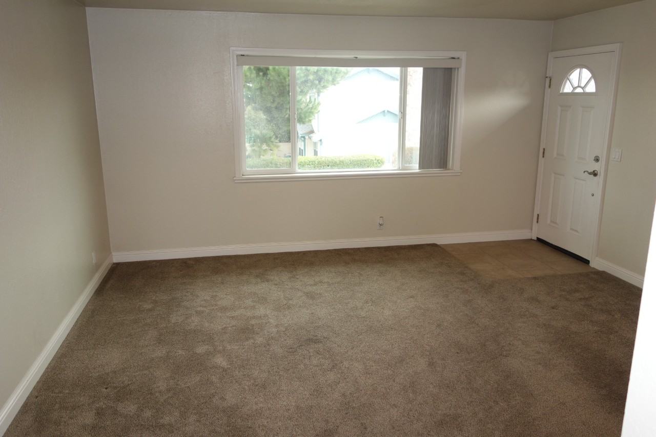 1208 Pierce St #6 - Photo 6 of 18