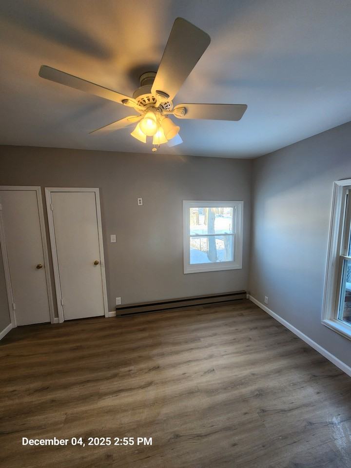 418 Girard Ave #C - Photo 5 of 8