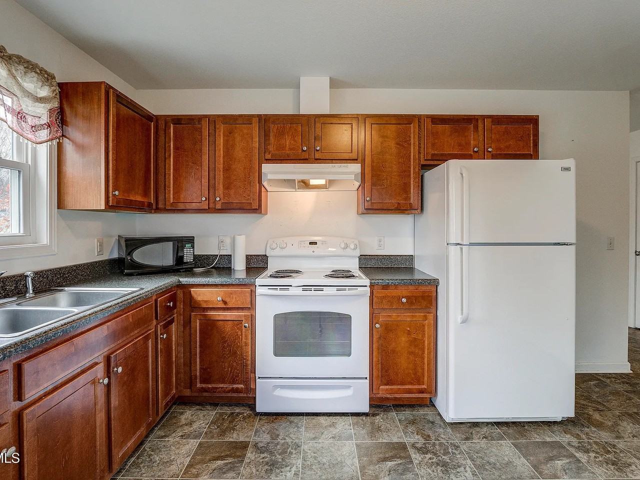 301 Carter Sells Rd - Photo 5 of 26