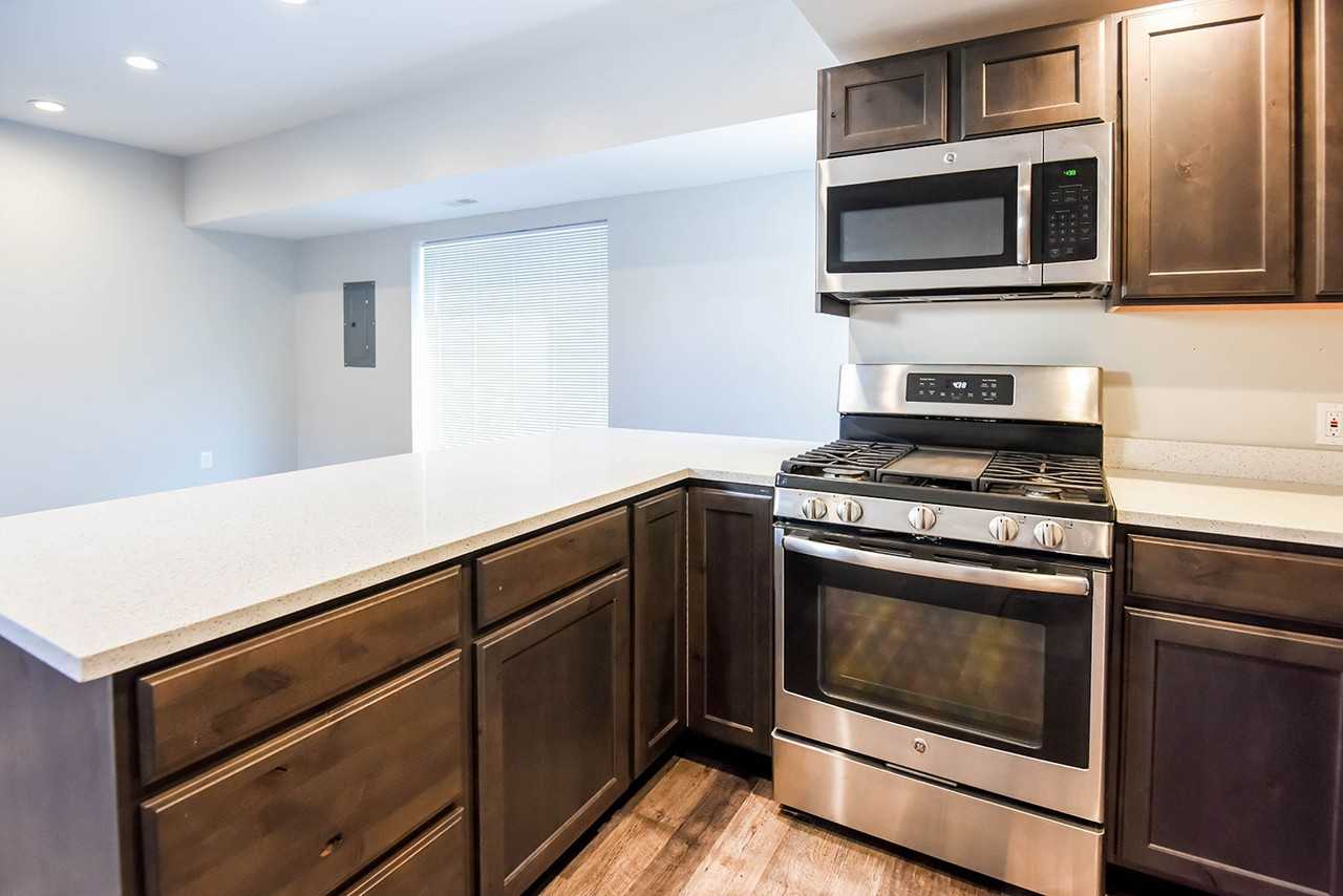 951 Washington St #B5 - Photo 5 of 18