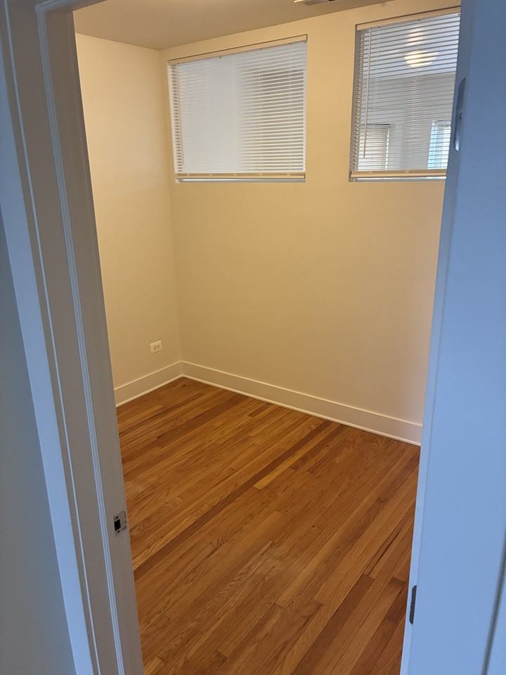 6222 S Claremont Ave #6226-2 - Photo 7 of 8