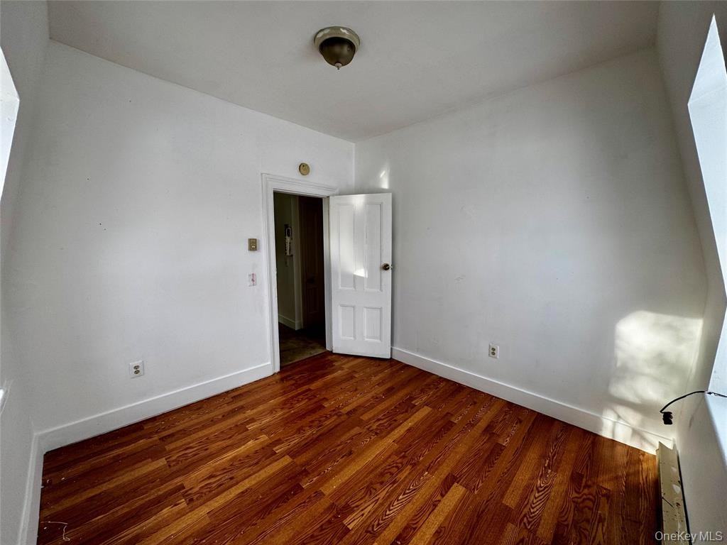 9 Grand St #3 - Photo 7 of 8