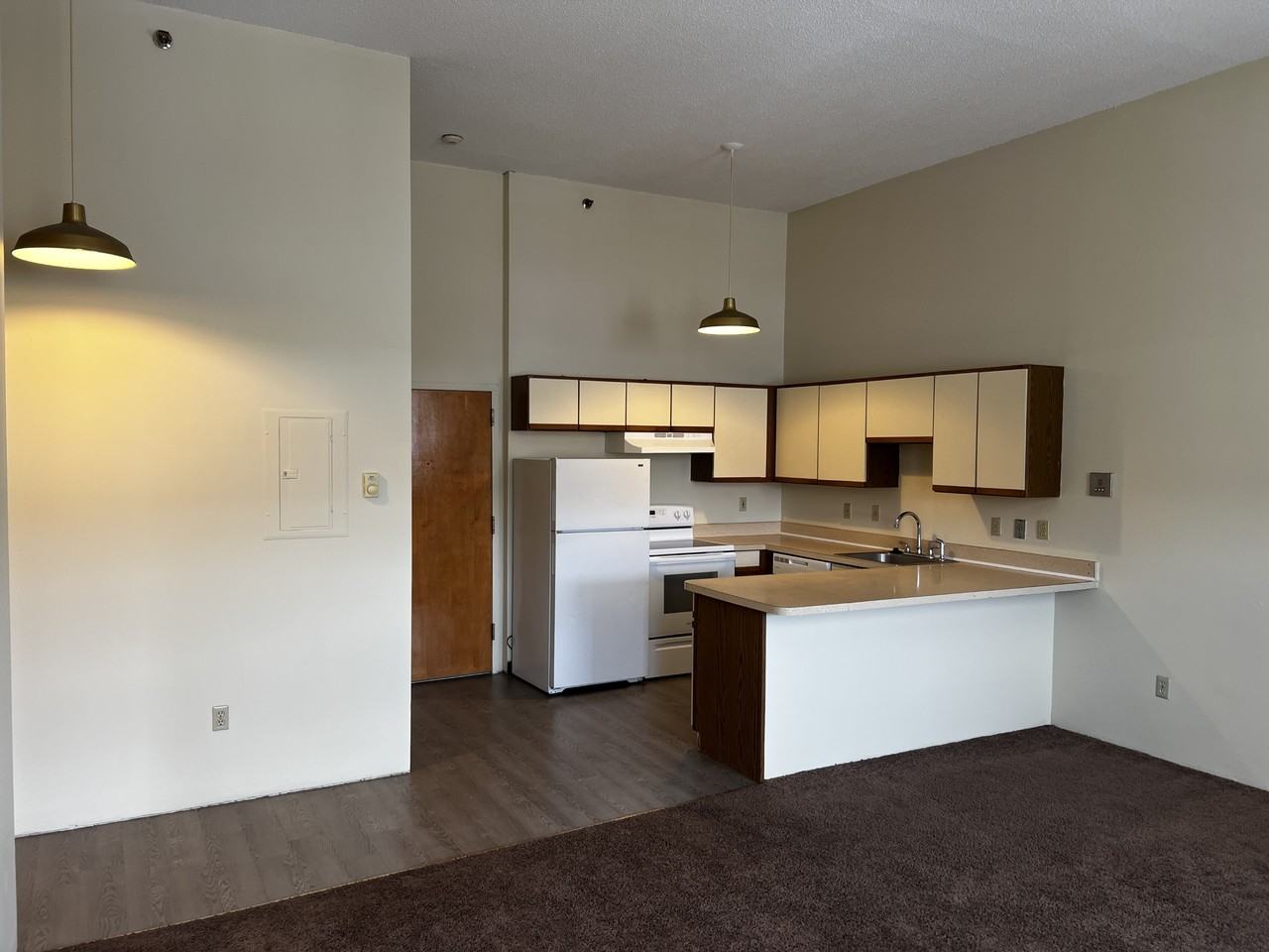 11 Willow St #404 - Photo 4 of 6