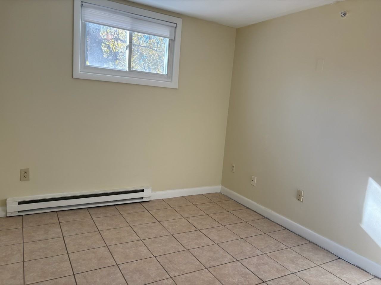 41 Fairmount Pl #4 - Photo 5 of 8