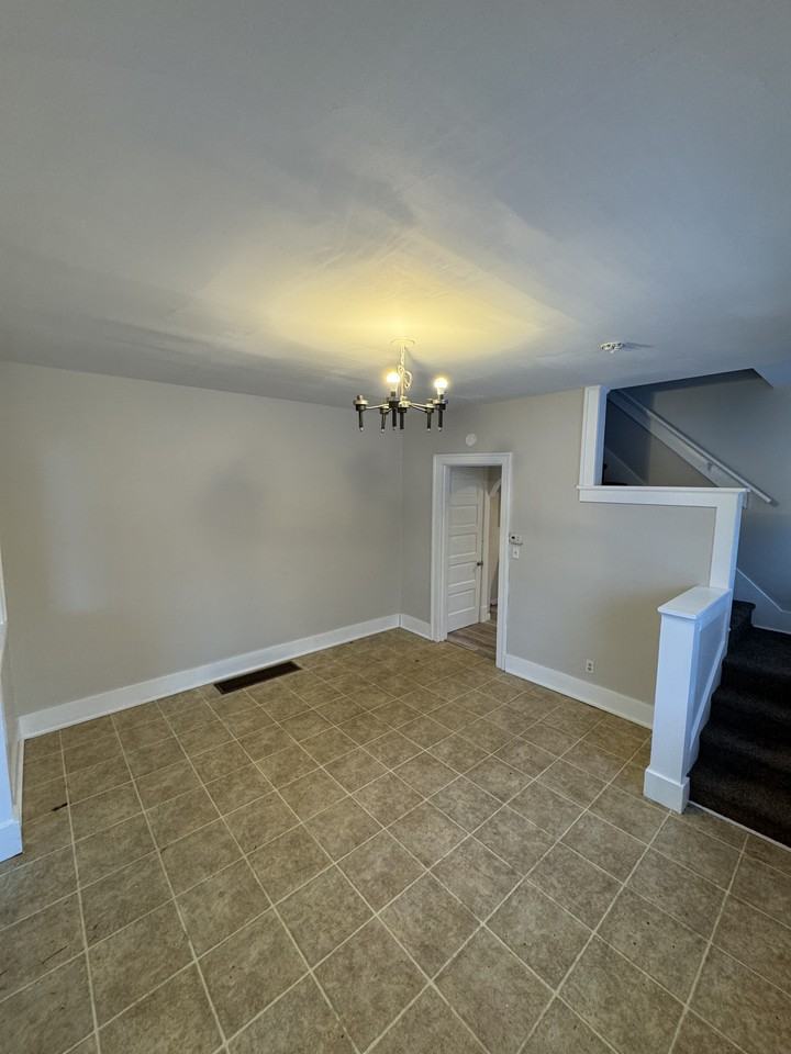515 Huffman Ave #517 - Photo 5 of 10