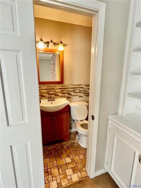 18 Skipwith Green Cir - Photo 3 of 16