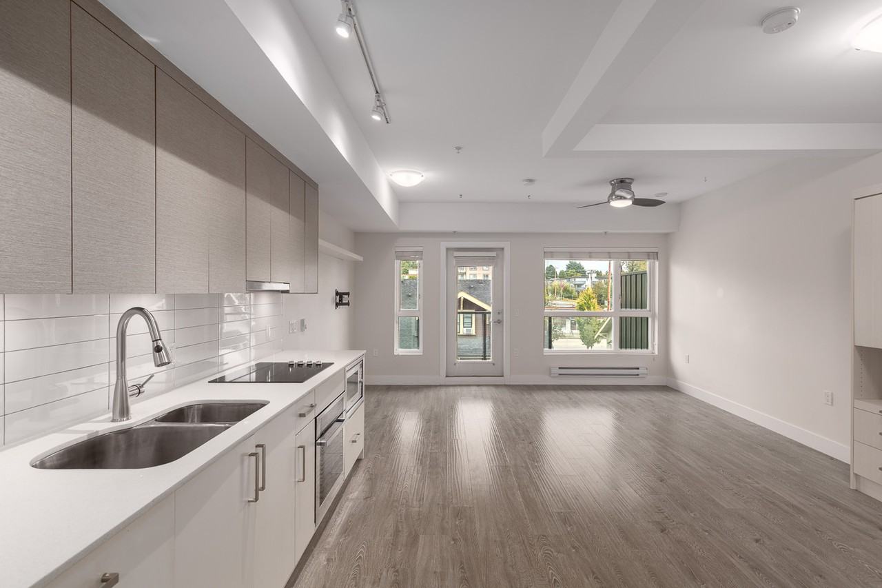 809 Fourth Ave - Photo 2 of 34