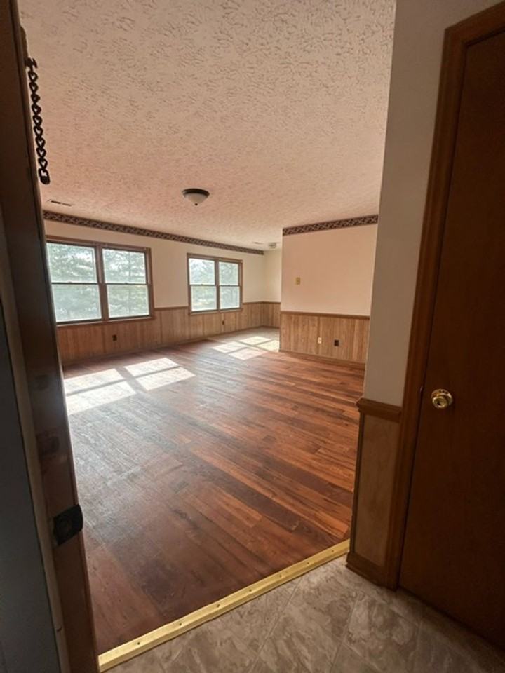 Airside Apartments - Photo 2 of 15