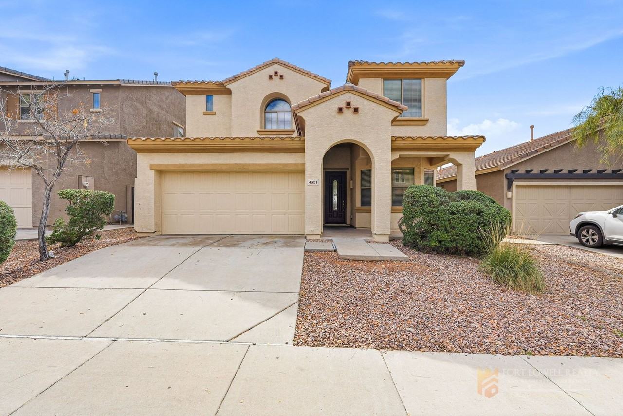 4321 W Judson Dr - Photo 3 of 48