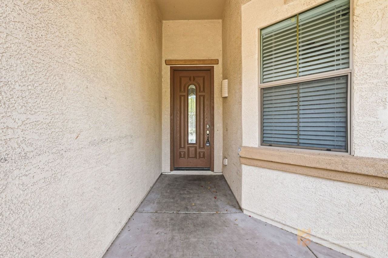 4321 W Judson Dr - Photo 4 of 48