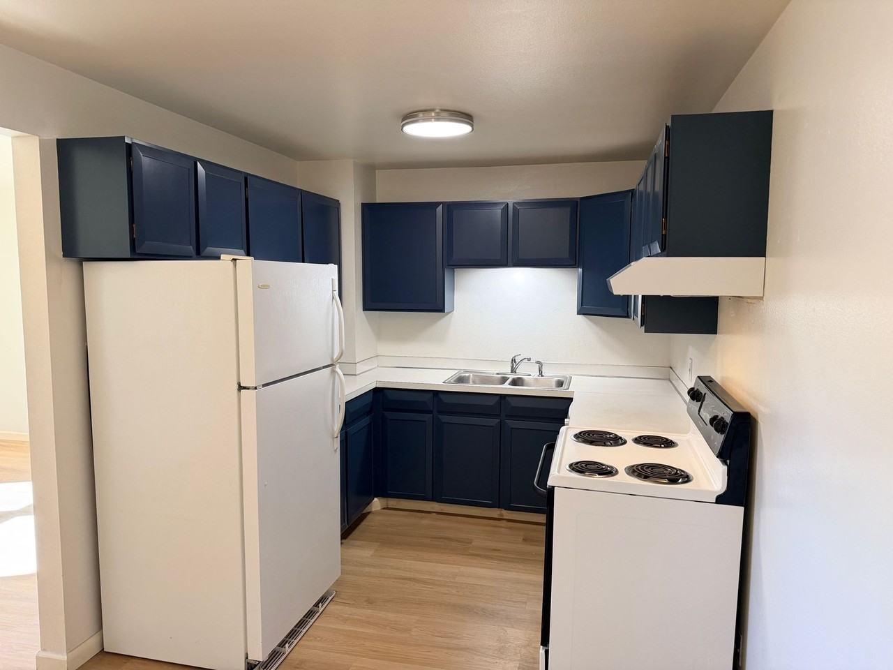 Clearview Apartments - Photo 2 of 4