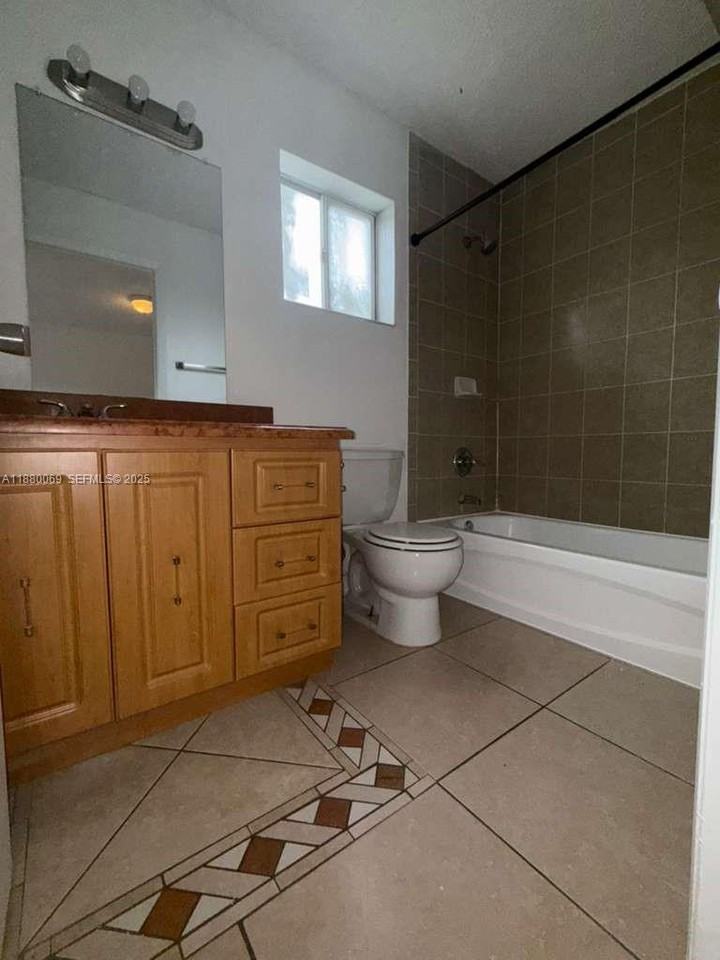 2660 West 76th Street ##209 - Photo 5 of 14