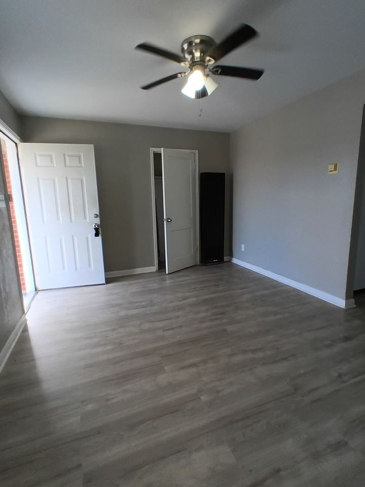 803 N Key Blvd - Photo 4 of 11